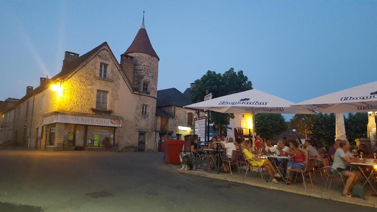 Au Soleil Couchant Saint-Julien-de-Lampon Exteriér fotografie